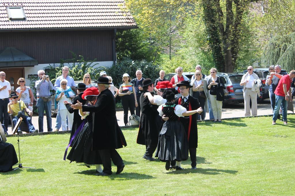 ลันด์โฮเต็ล เฮียร์เชิน Hotel Oberwolfach ภายนอก รูปภาพ