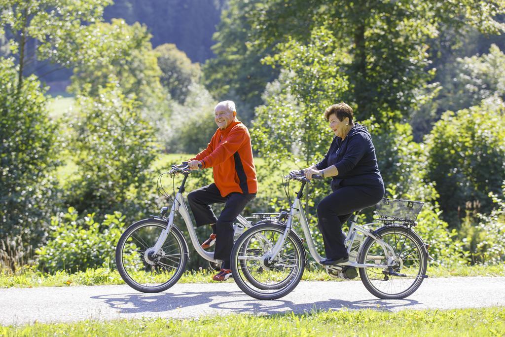 ลันด์โฮเต็ล เฮียร์เชิน Hotel Oberwolfach ภายนอก รูปภาพ
